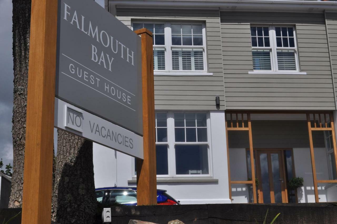 Falmouth Bay Bagian luar foto
